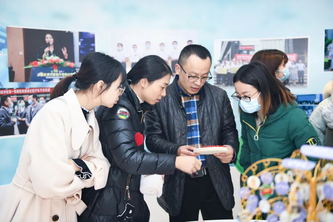 1651303575436475.jpg msfw-06.jpg